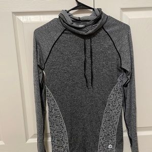 Women’s active top